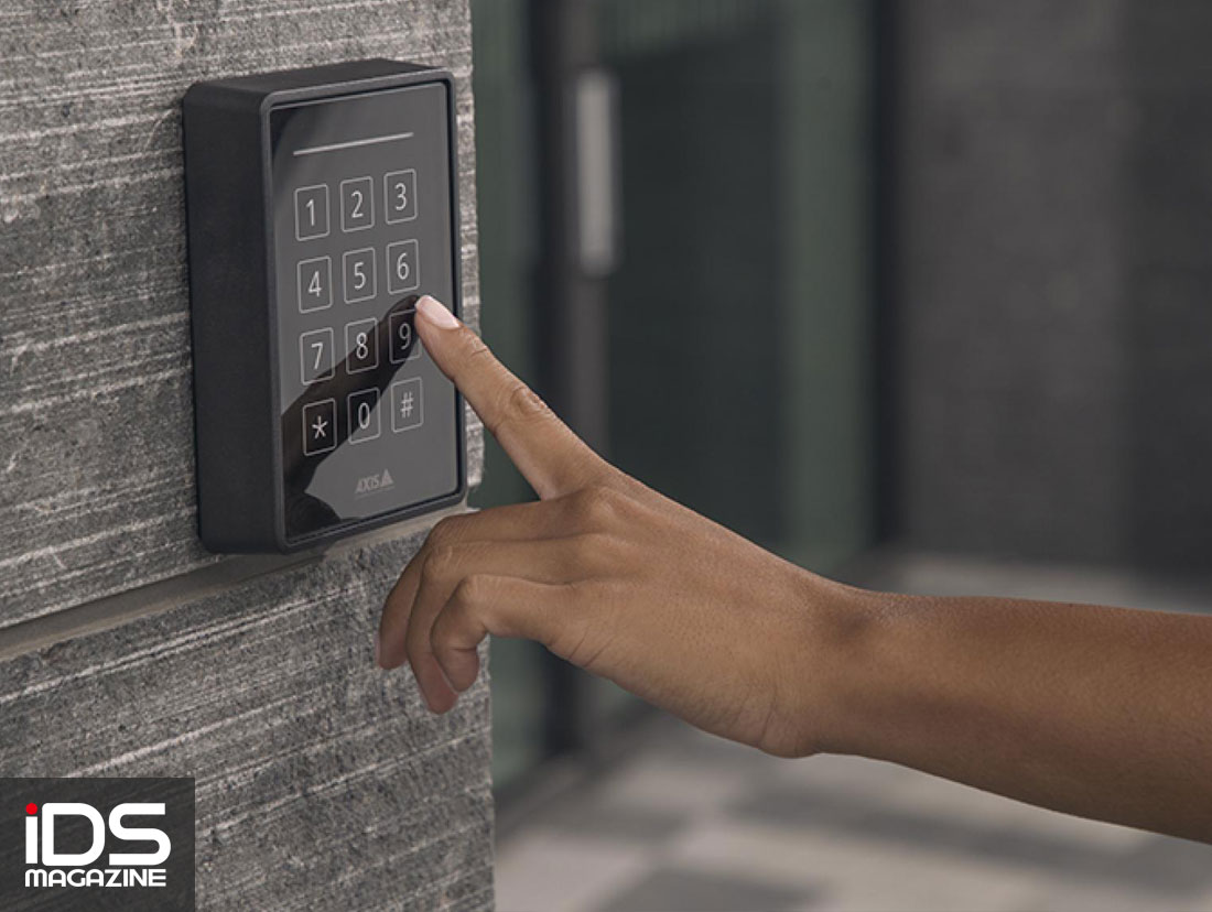 安防-Axis 宣布推出帶有數字鍵盤的RFID門禁讀卡機AXIS A4120-E