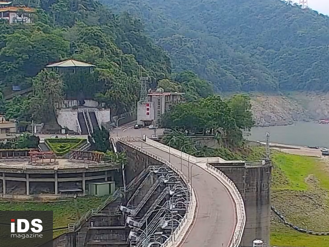 安防-AXIS即時影像縱覽石門水庫美麗雨景